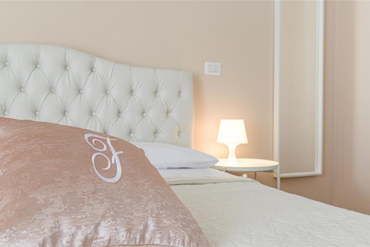 Filomena Chic Apartment Катания Екстериор снимка