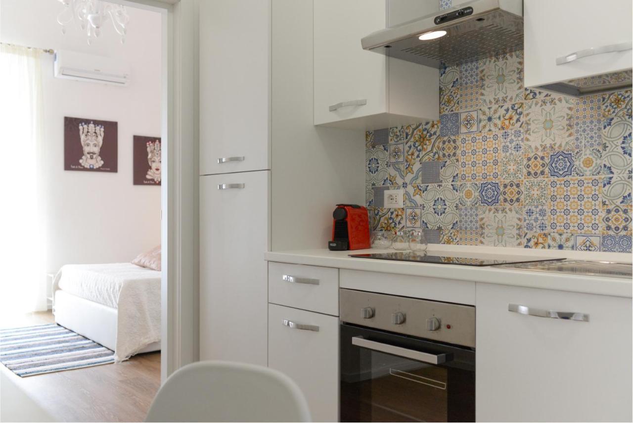 Filomena Chic Apartment Катания Екстериор снимка
