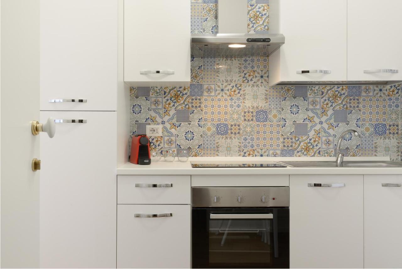 Filomena Chic Apartment Катания Екстериор снимка